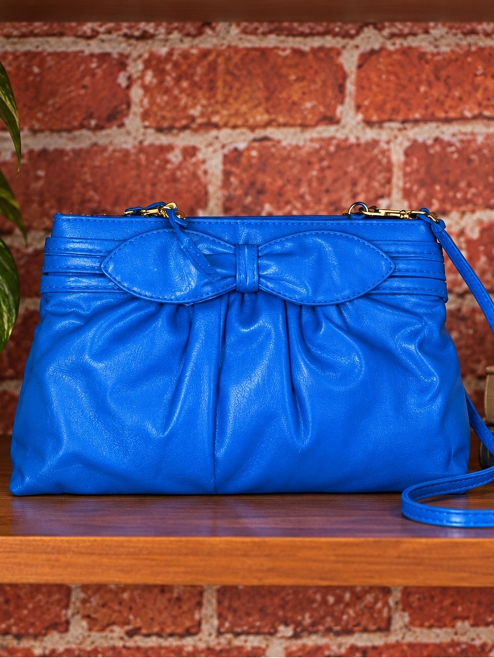 Vintage 70s Blue Grand Traditions Faux Leather Convertible Bow Accent Clutch